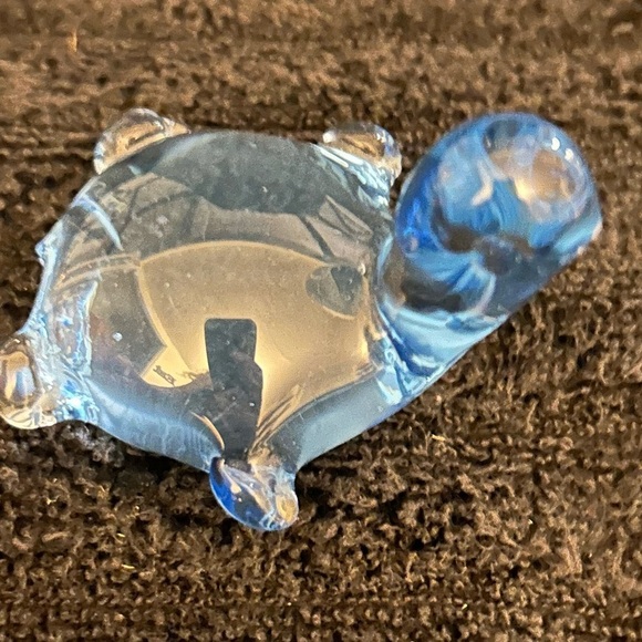 Hand blown glass turtle paper weight 🐢 50% off w♥️ - Picture 2 of 3